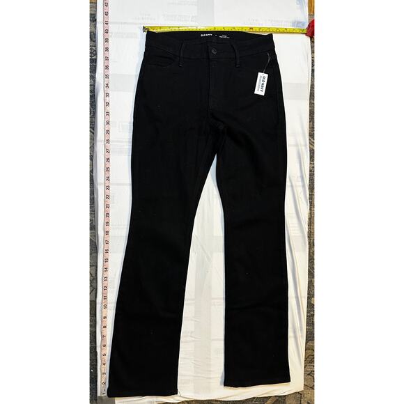 Old Navy Mid-Rise Wow Boot-Cut Jeans Black Size 4 NWT Stretch Denim - Picture 3 of 6